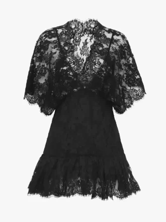 Fitted ruffle top in lace