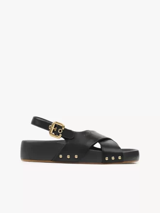 Mae sandal