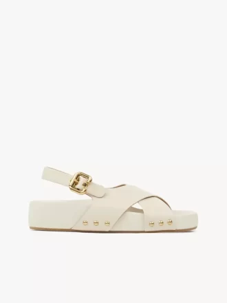 Mae sandal