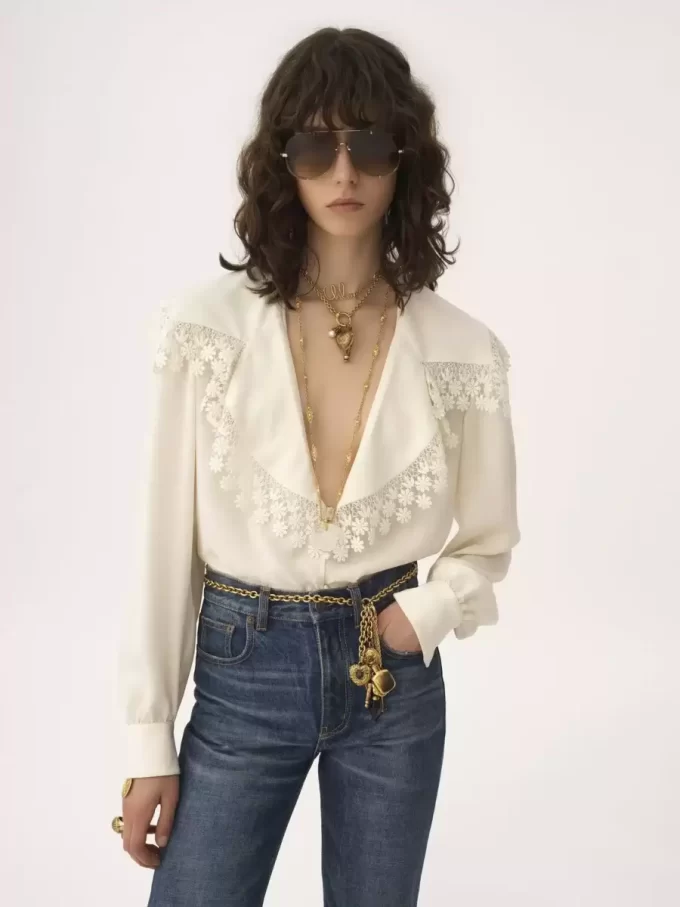 Maxi-collar blouse in silk jacquard & lace