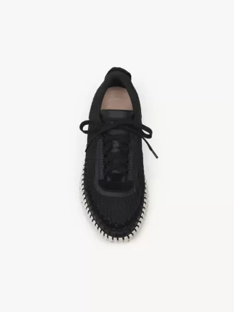 Nama sneaker