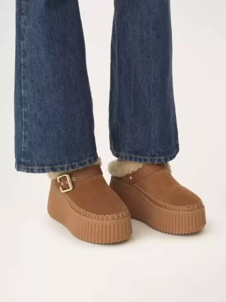 Nama wedge mule