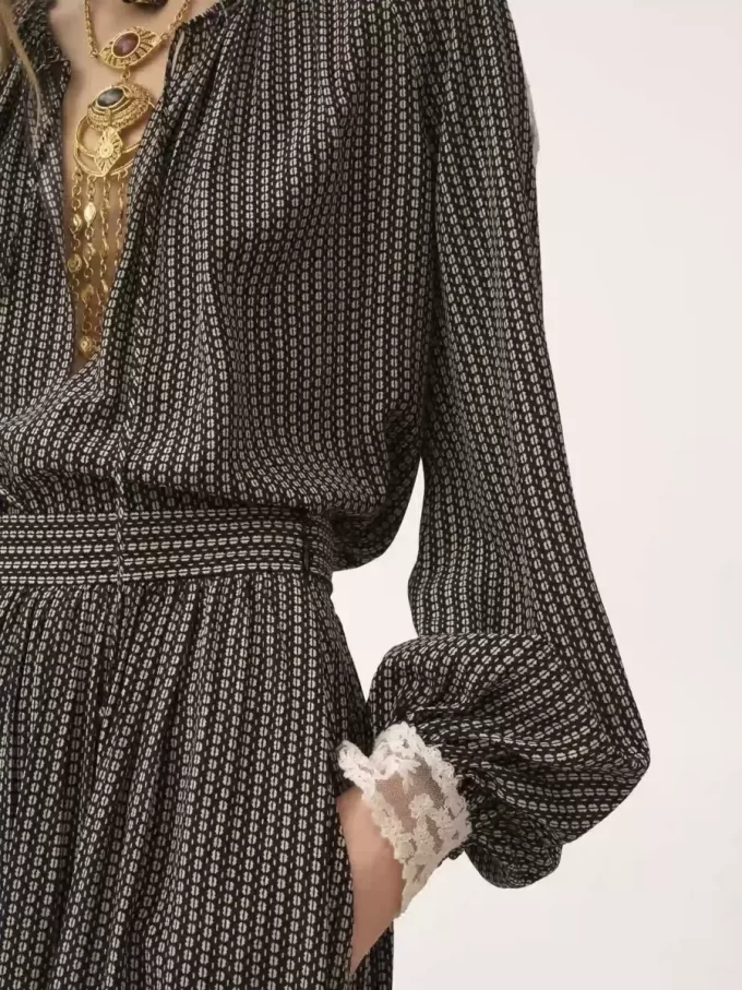 Open-neck top in crêpe de chine & lace