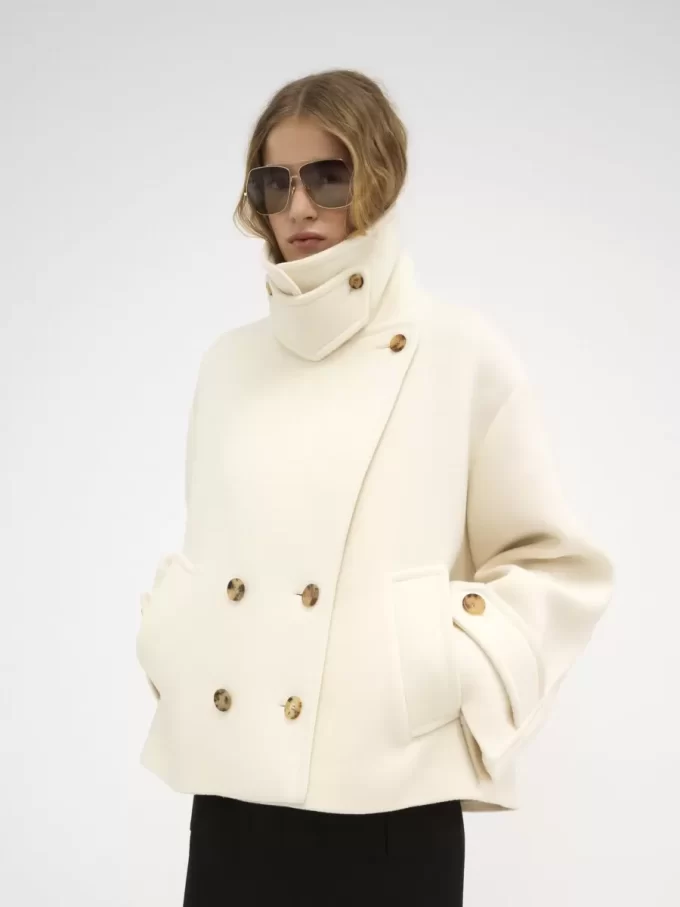 Oversized short coat in wool