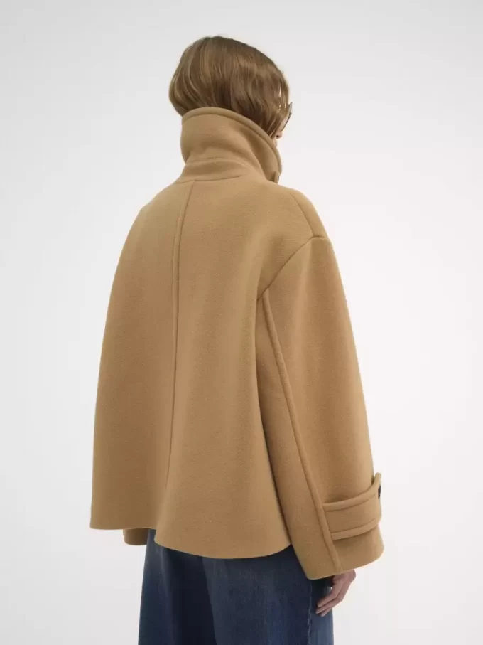 Oversized short coat in wool