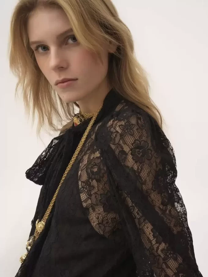 Puff-sleeve lavallière top in floral lace jacquard