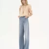 Puff-sleeve pleated top in silk poplin