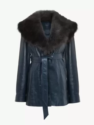 Short coat in leather